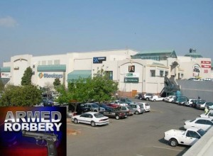 The Cresta Shopping Mall where one person was shot and an istore robbed. Photo: My Joburg.